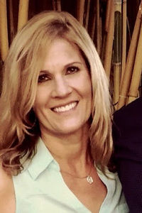 Meet your Posher, Dee